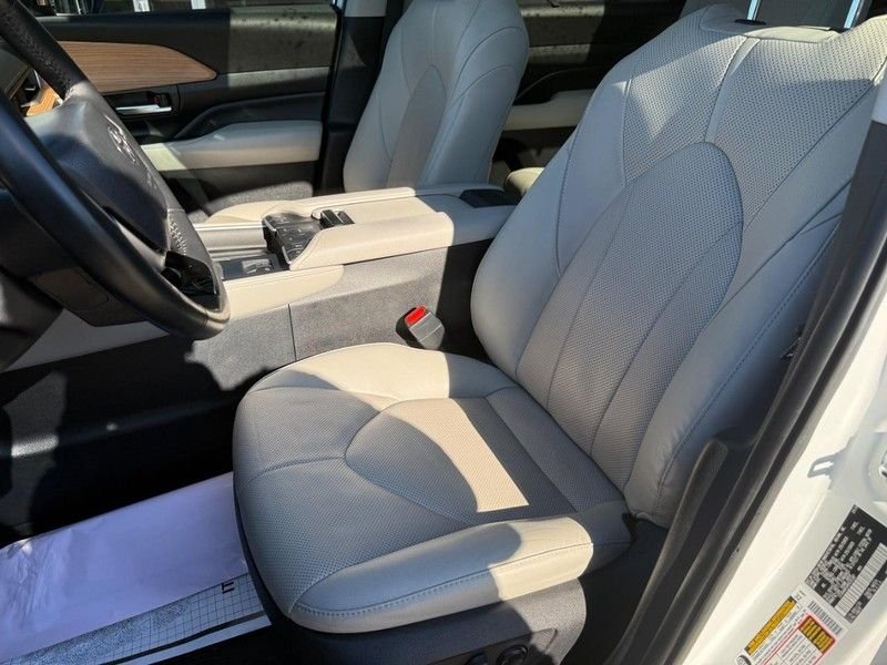 Used 2024 Pearl Toyota Limited image 17