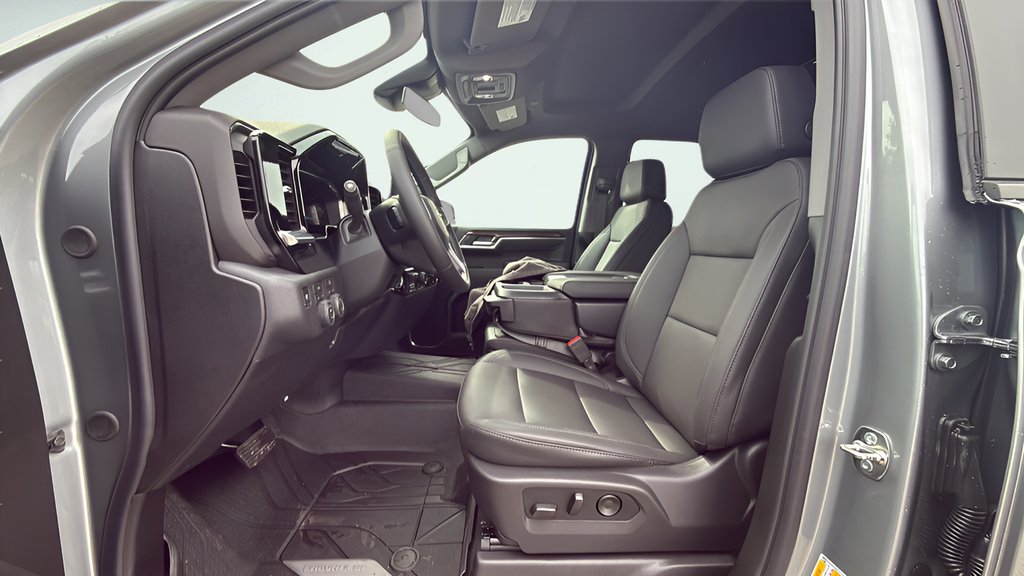 New 2026 Sterling Gray Metallic Chevrolet LT image 21