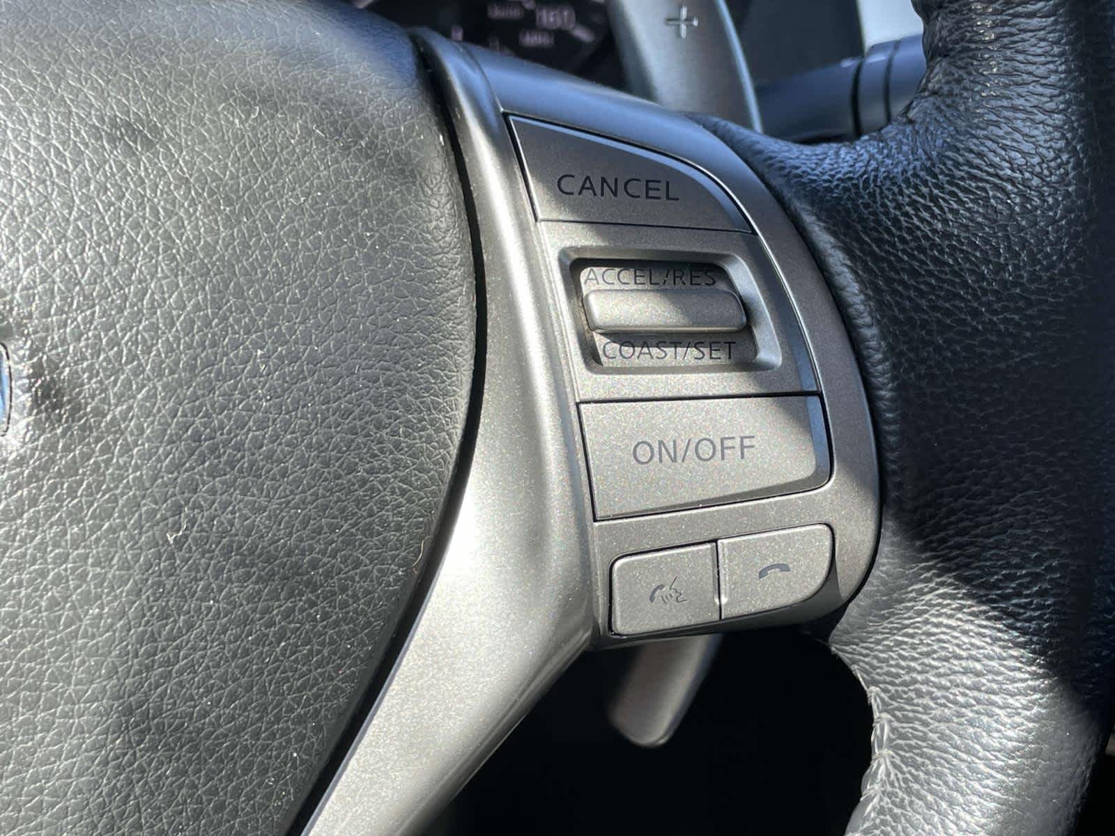 Used 2014 Pearl White Nissan 3.5 SL image 37
