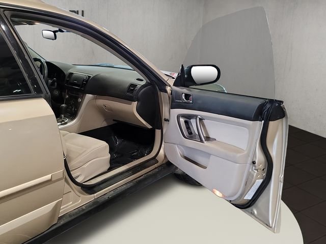 Used 2009 Harvest Gold Metallic Subaru 2.5i image 33