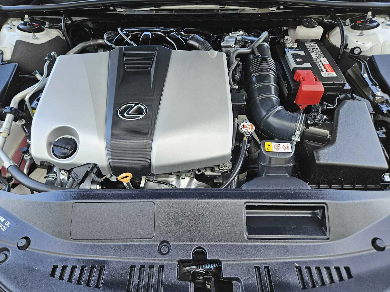 Certified Used 2023 EMINENT WHITE PEARL Lexus Ultra Luxury image 23
