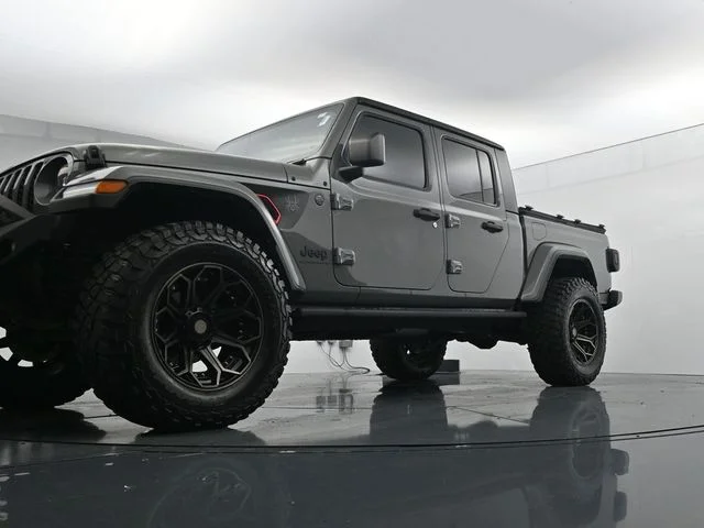Used 2023 Gray Jeep Sport S image 36