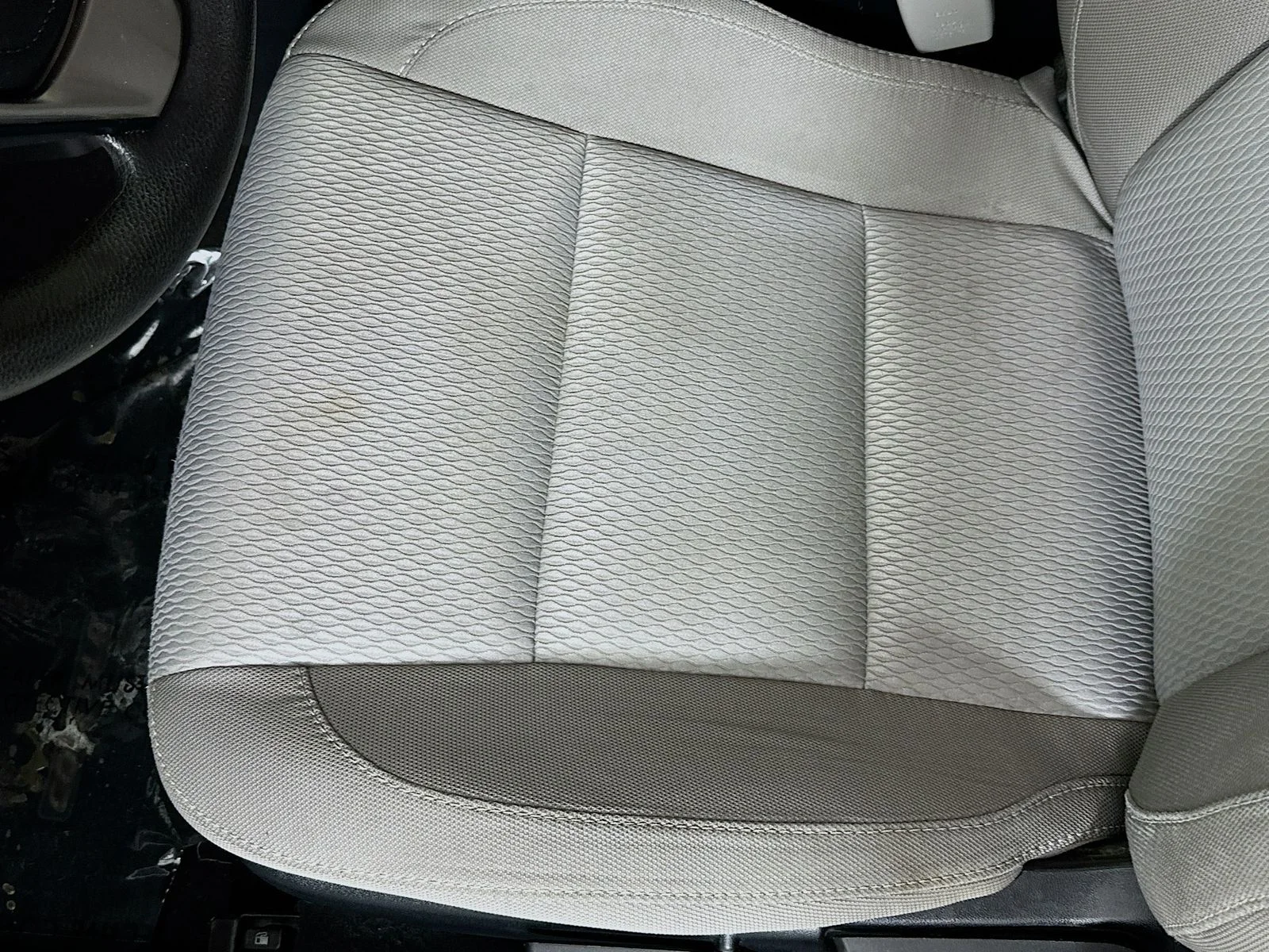 Used 2015 Super White Toyota LE image 19