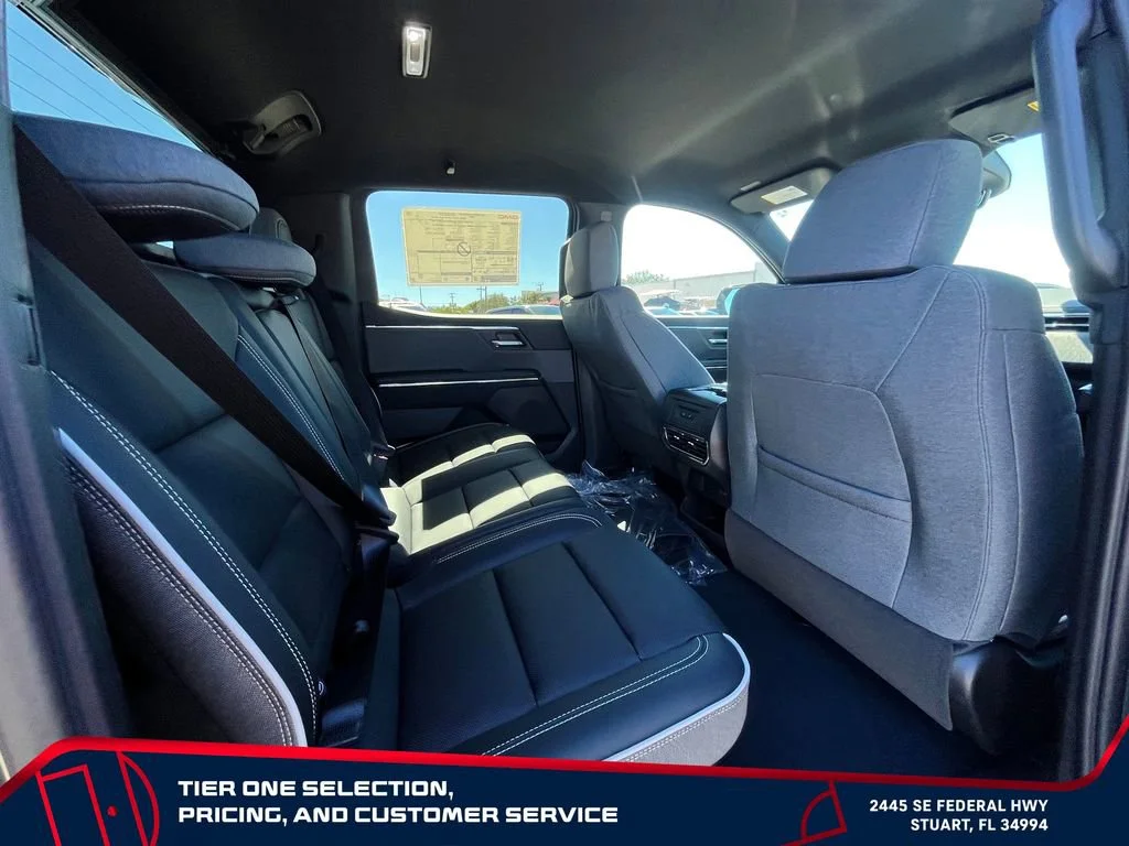 New 2026 Deep Ocean Metallic GMC Elevation Extended Range image 18