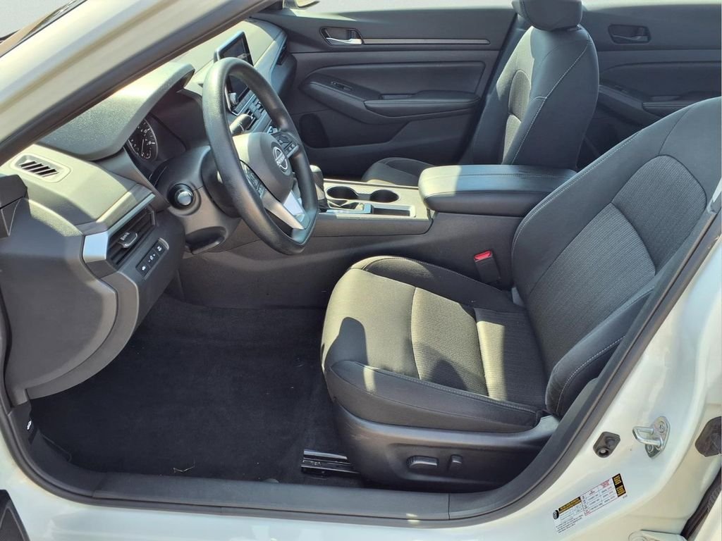 2025 Nissan Altima SV - Photo 21