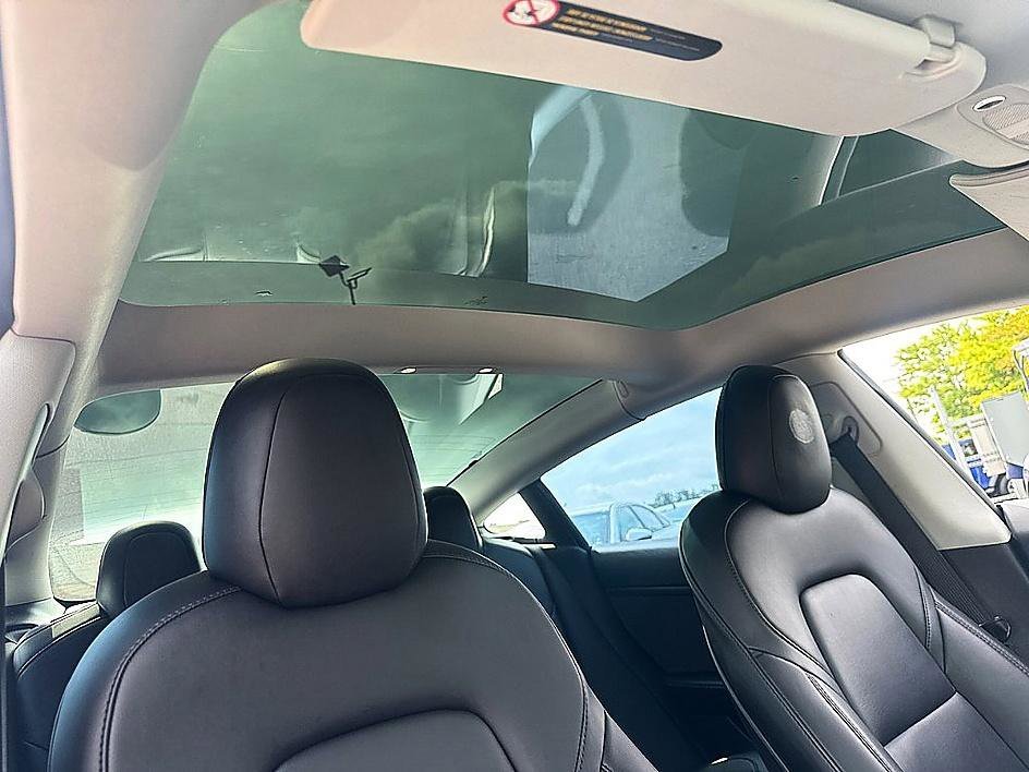 Used 2022 Black Tesla Long Range image 21