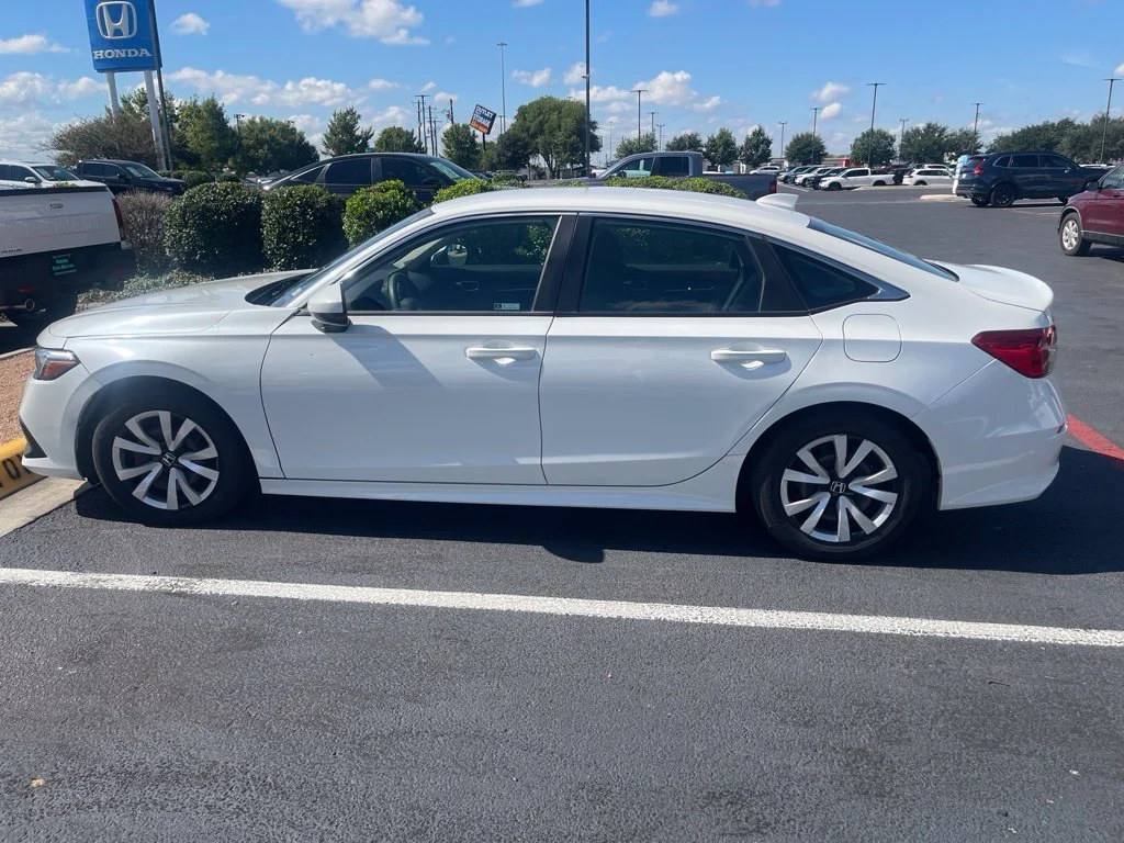 Certified Used 2023 Platinum White Pearl Honda 2.0L 4D LX image 26