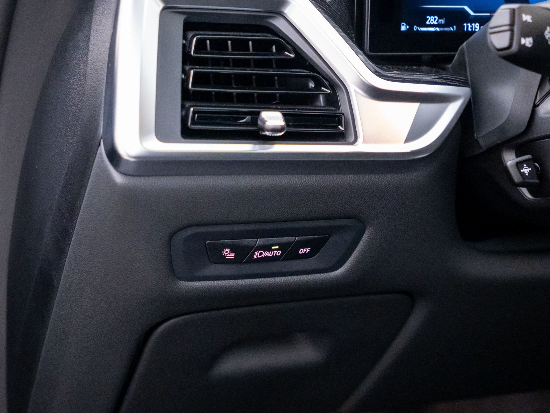New 2026 Black Sapphire Metallic BMW xDrive40i image 21