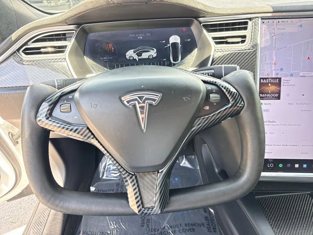 Used 2017  Tesla 75 image 11