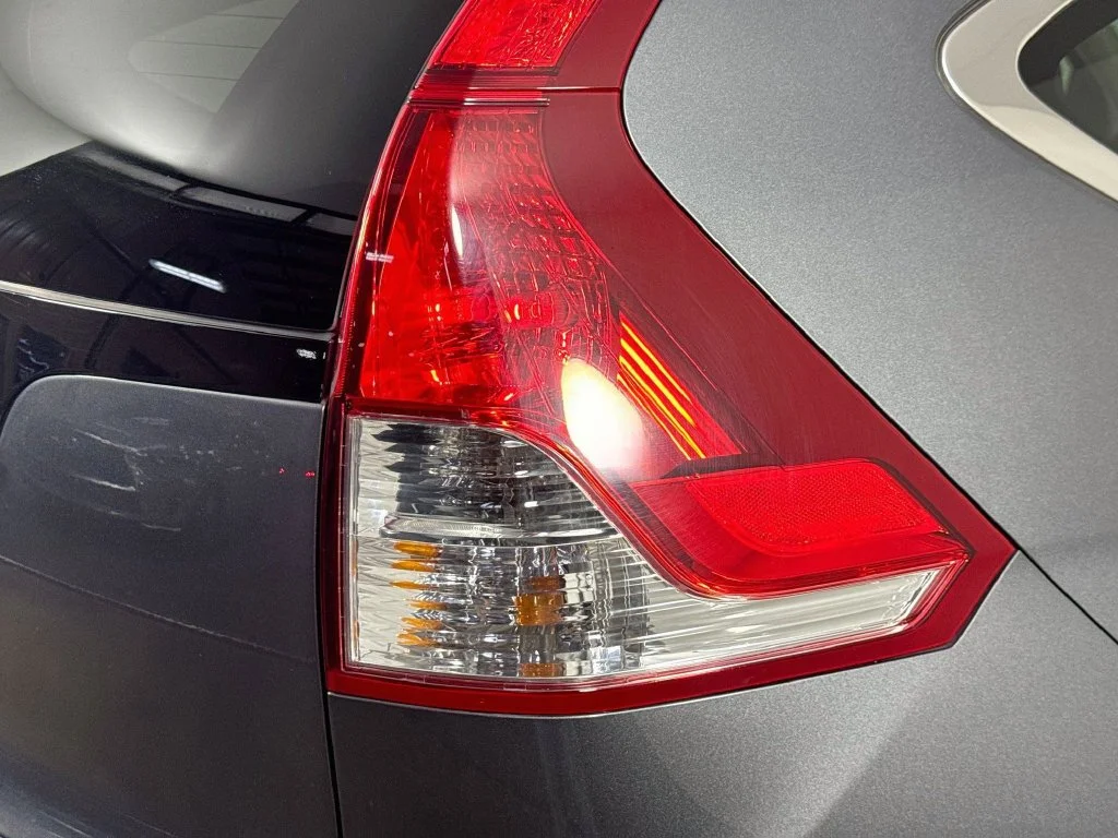 Used 2013 Gray Honda EX-L image 32