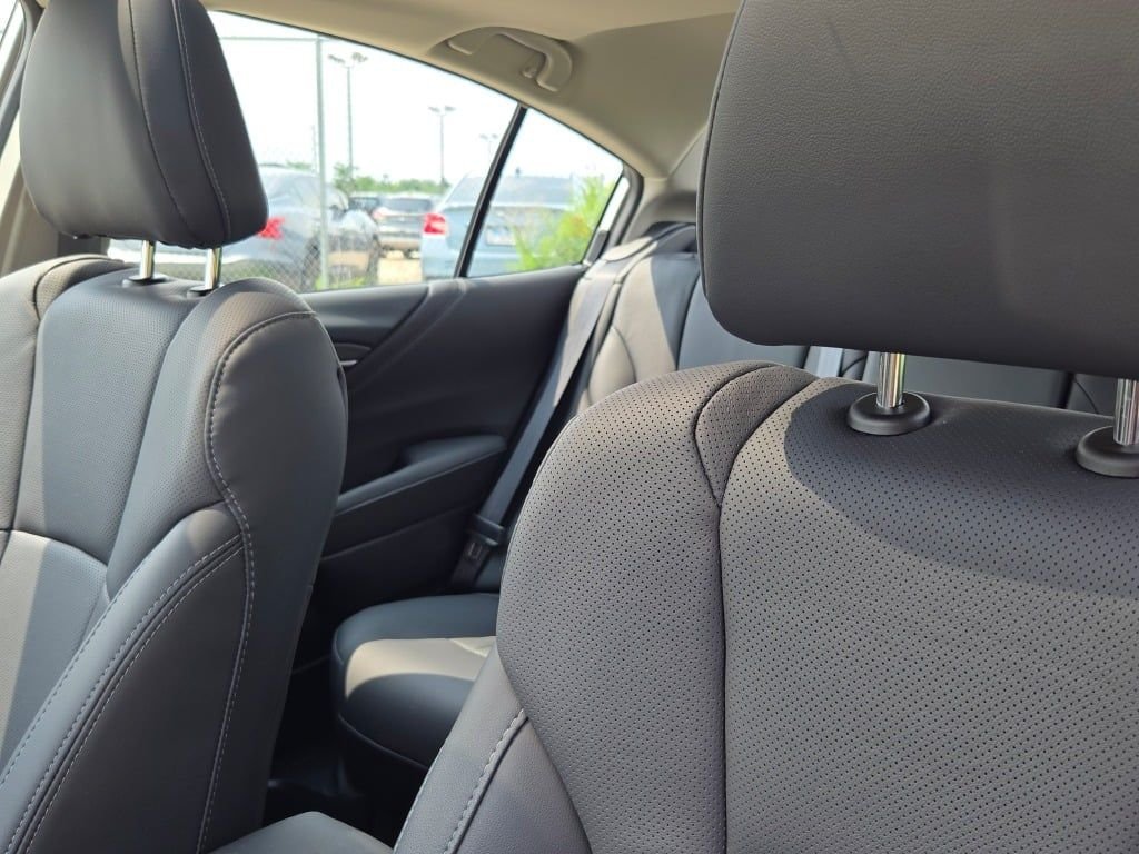 Used 2025 White Subaru Limited image 22