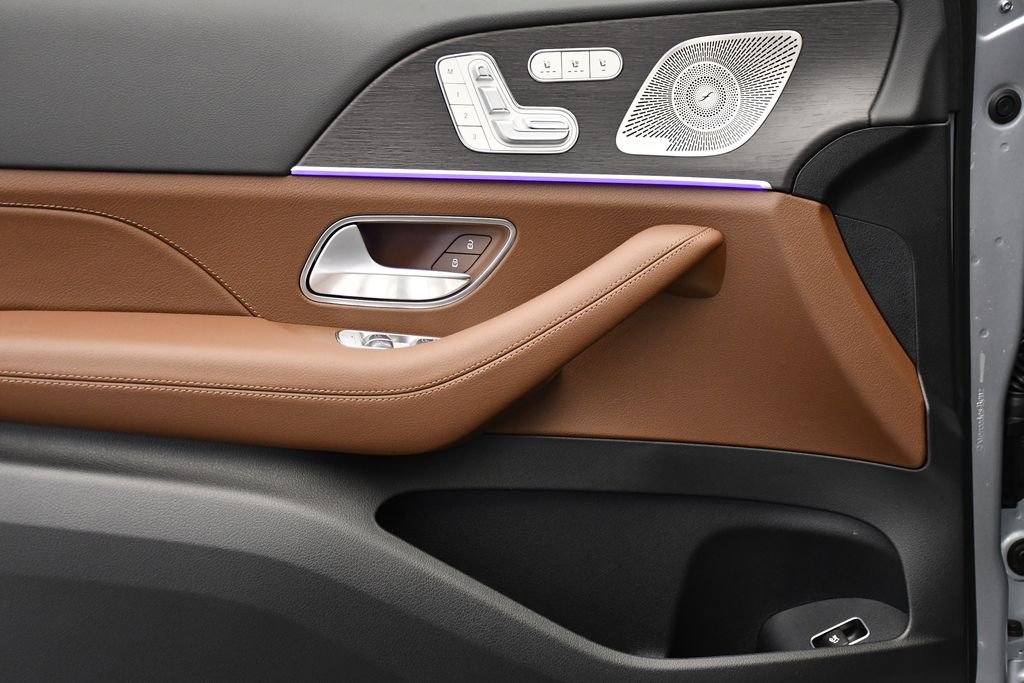 2025 Mercedes-Benz GLS Base - Photo 32