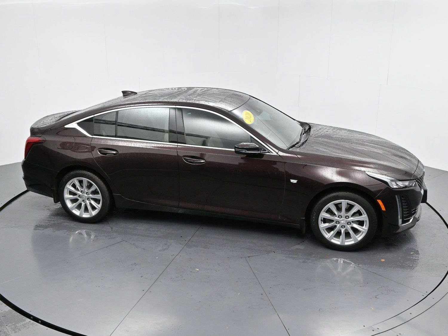 Used 2020 GARNET METALLIC Cadillac Luxury image 43
