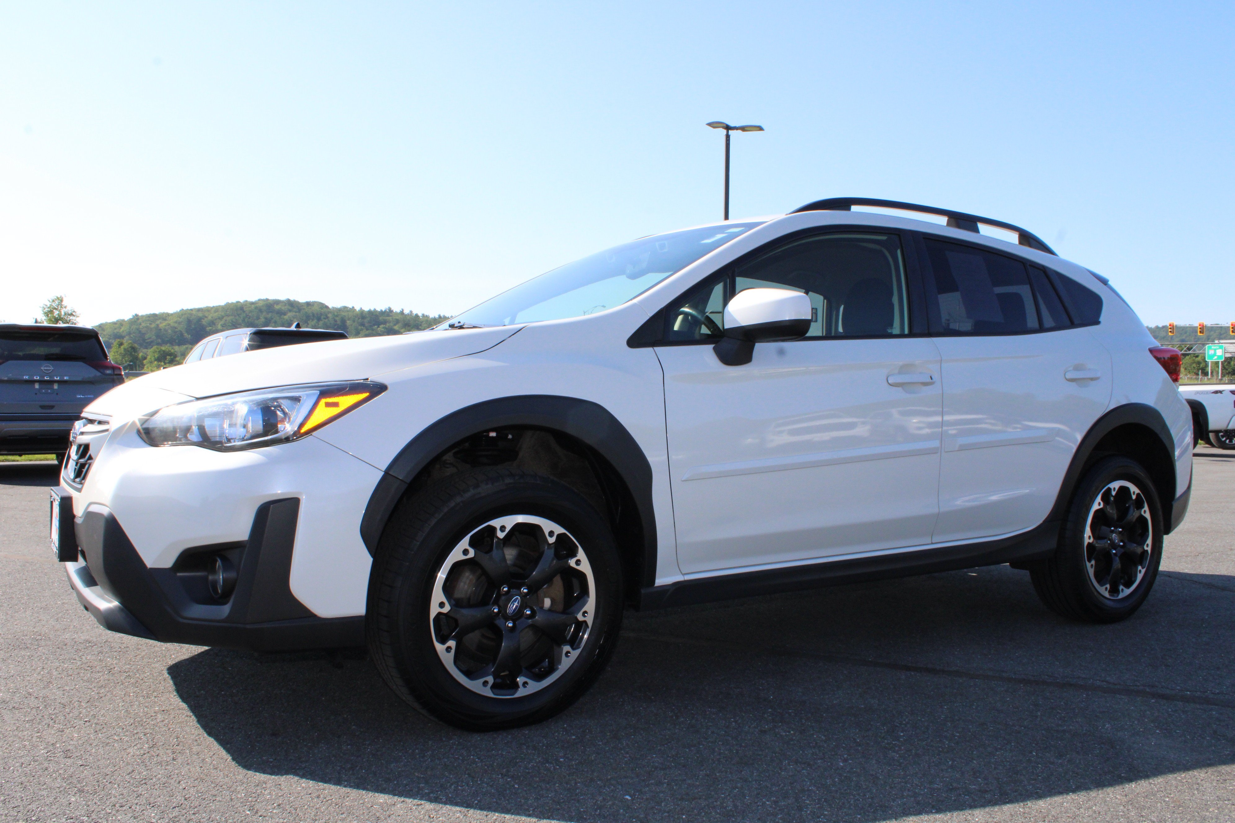 Used 2023 Crystal White Pearl Subaru Premium image 13
