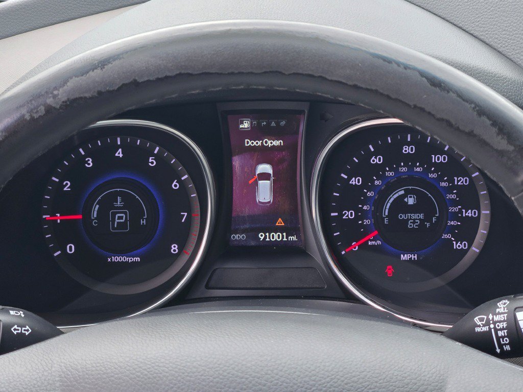 Used 2016 Frost Hyundai Limited image 35
