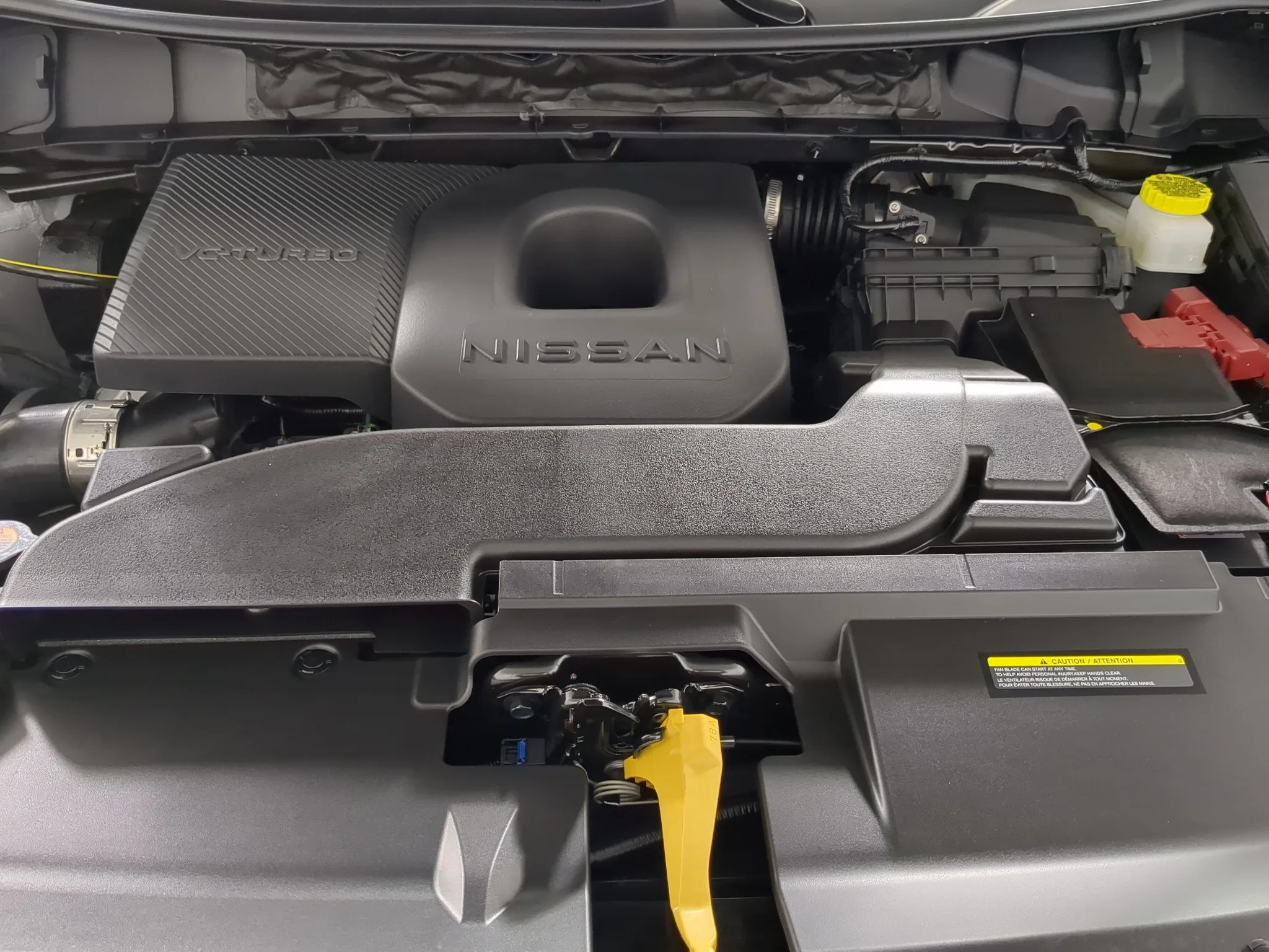 New 2027 Boulder Gray Pearl/Super Black Nissan SL image 32