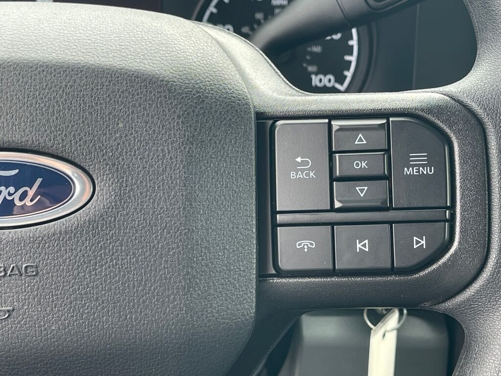 New 2026 Oxford White Ford XL image 16