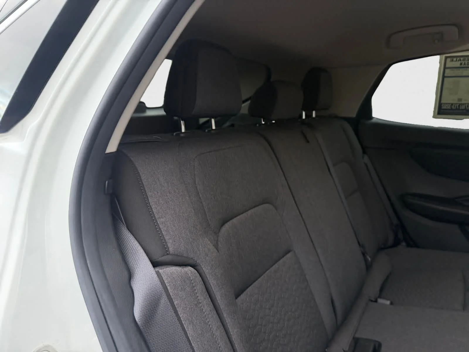 Used 2023 Everest White Pearl Tricoat/Black Diamond Pearl Nissan VENTURE+ image 24