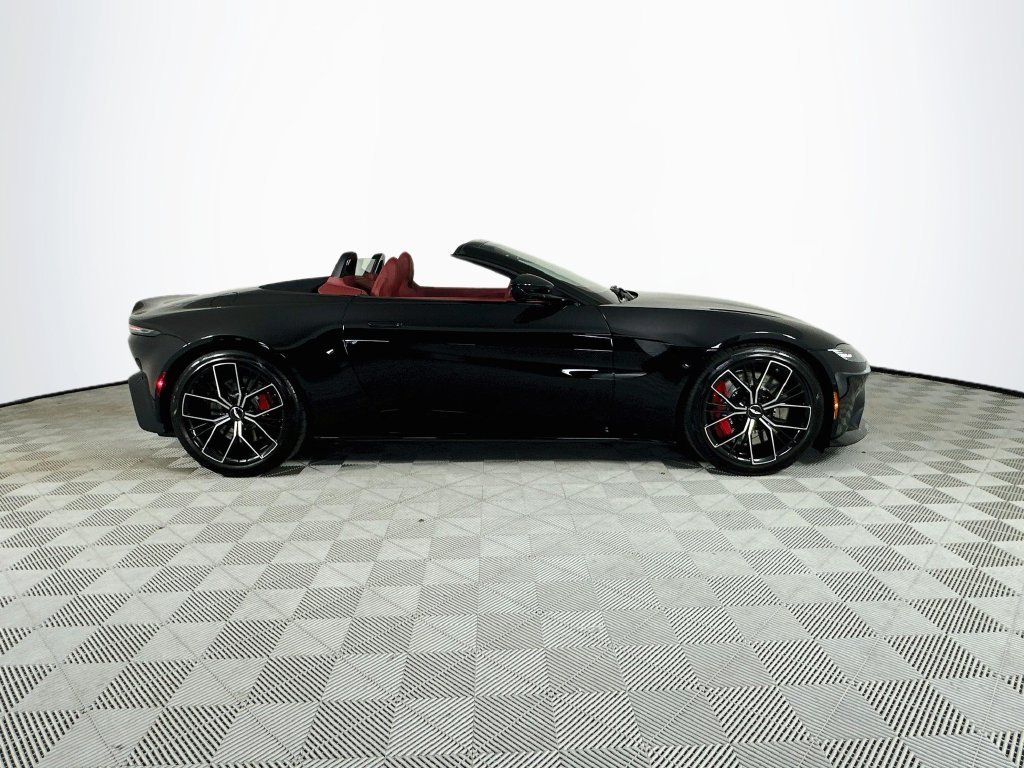 Used 2022 Black Aston Martin Base image 8