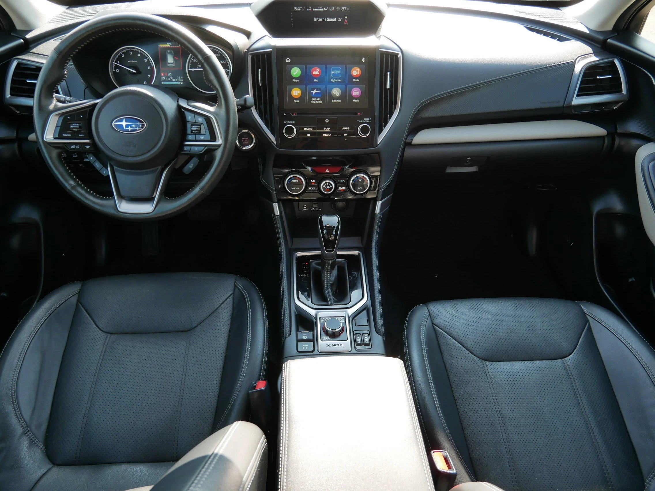 Used 2023 Crystal White Pearl Subaru Limited image 10