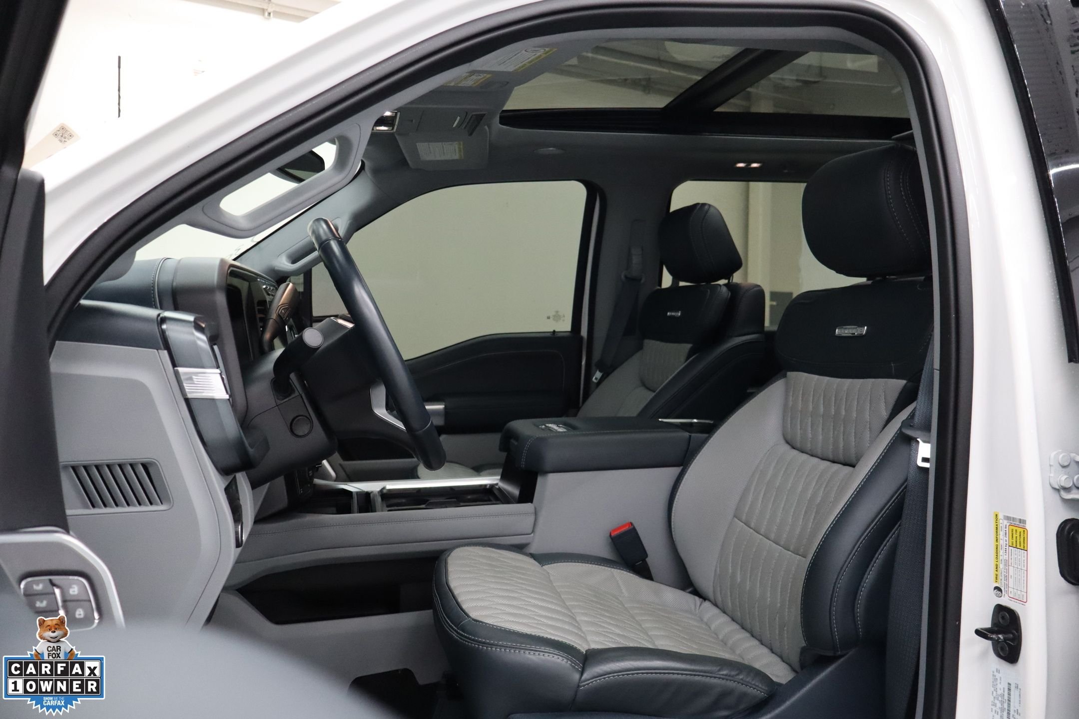 Used 2024 White Ford Limited image 10