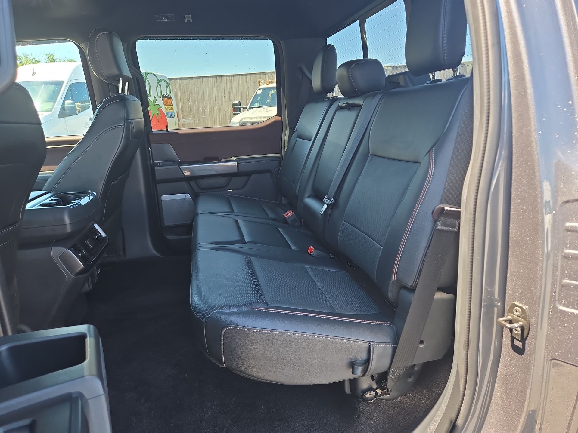 Used 2023 Gray Ford Lariat image 4