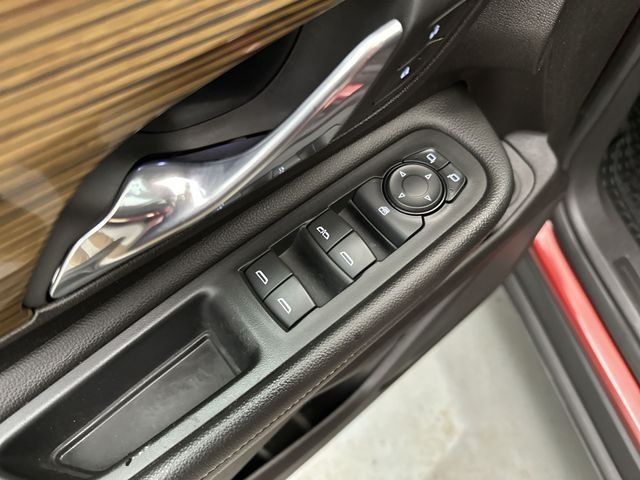 Used 2018 Red GMC SLE image 18