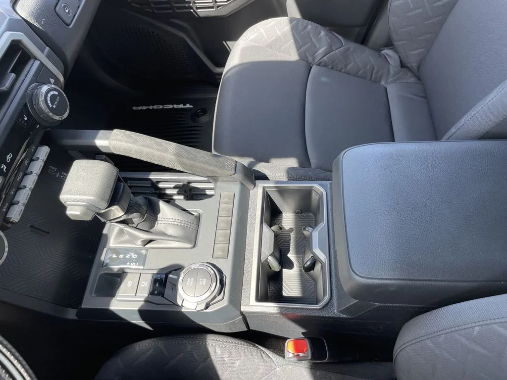 New 2026 Ice Cap Toyota SR5 image 23