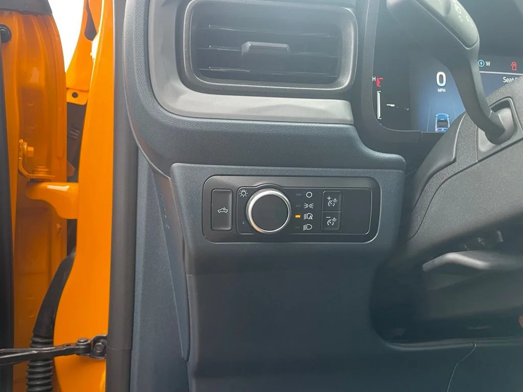 Used 2026 Orange Ford XLT image 12