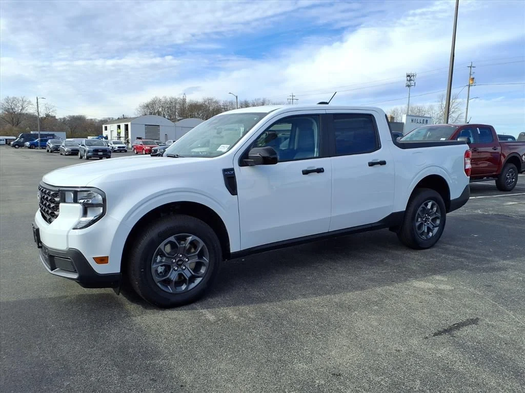 New 2025 Ford Maverick XLT