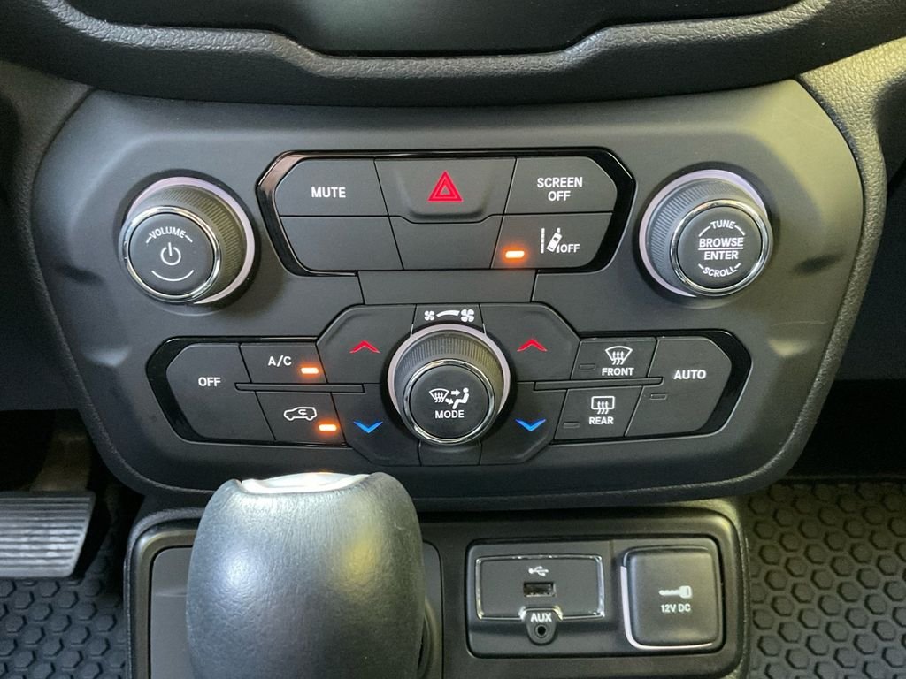 Used 2023 White Jeep Trailhawk image 24