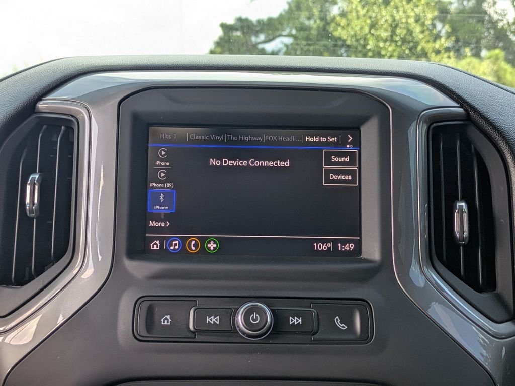 Used 2023 White Chevrolet Custom image 18