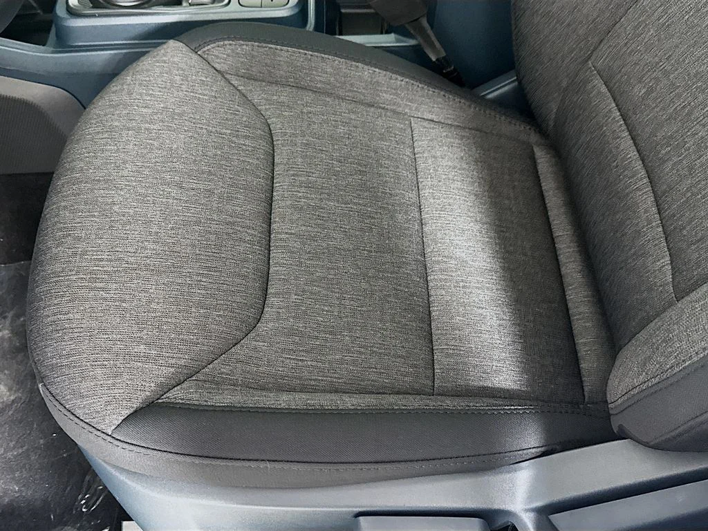 New 2026 Oxford White Ford XLT image 18