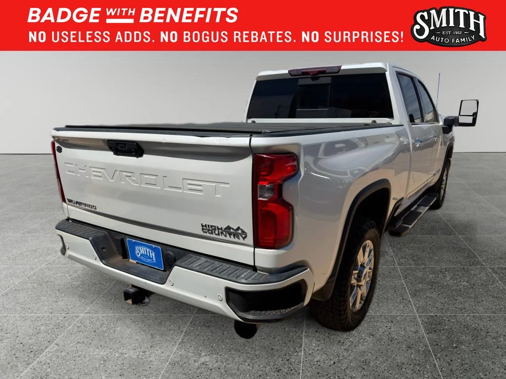 Used 2024 Iridescent Pearl Tricoat Chevrolet High Country image 4