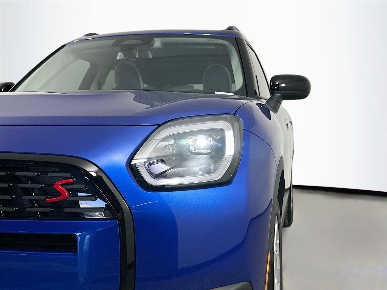 Used 2025 Blazing Blue Metallic MINI S image 7