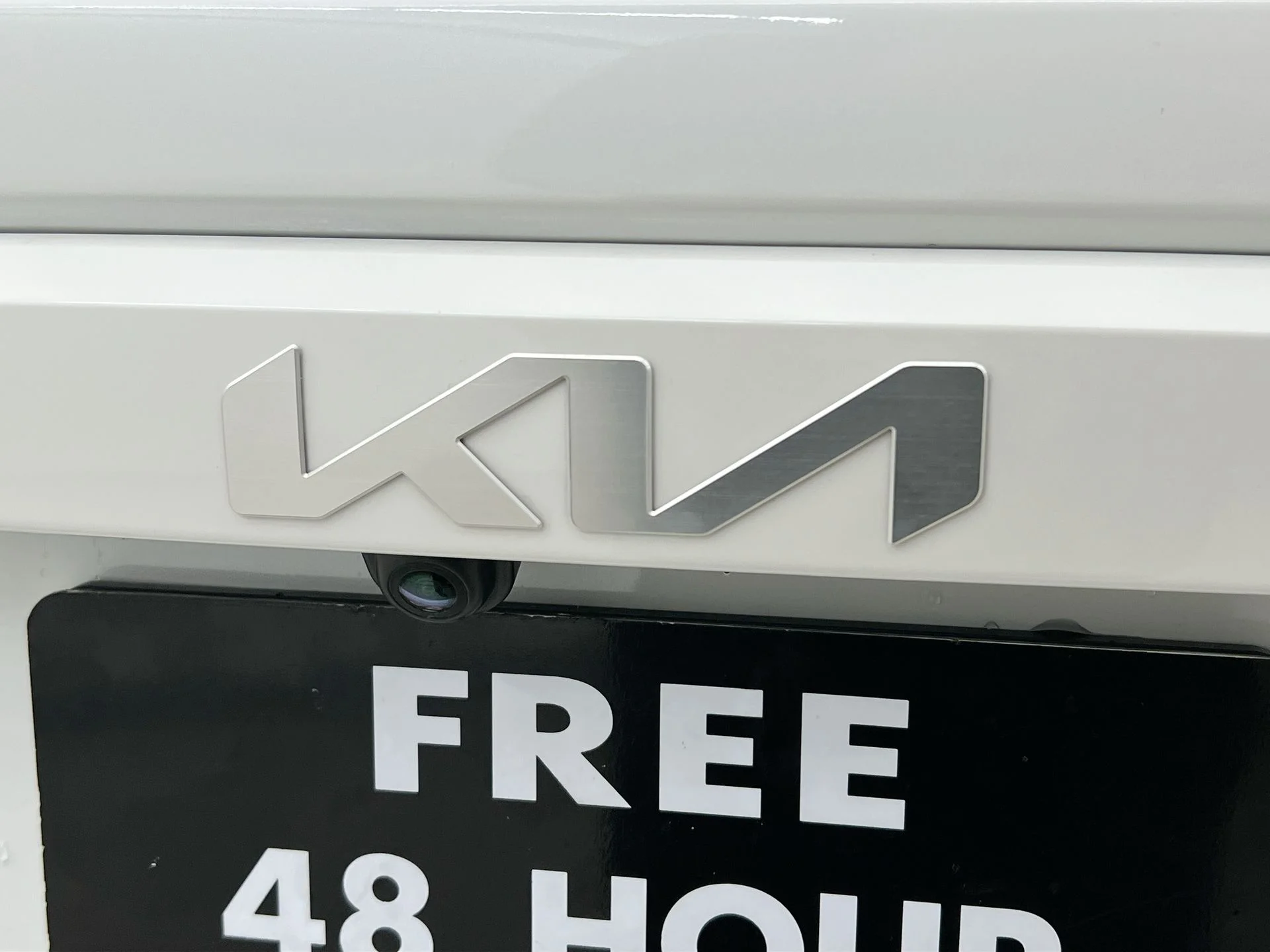 Used 2023 White Kia EX Touring image 39