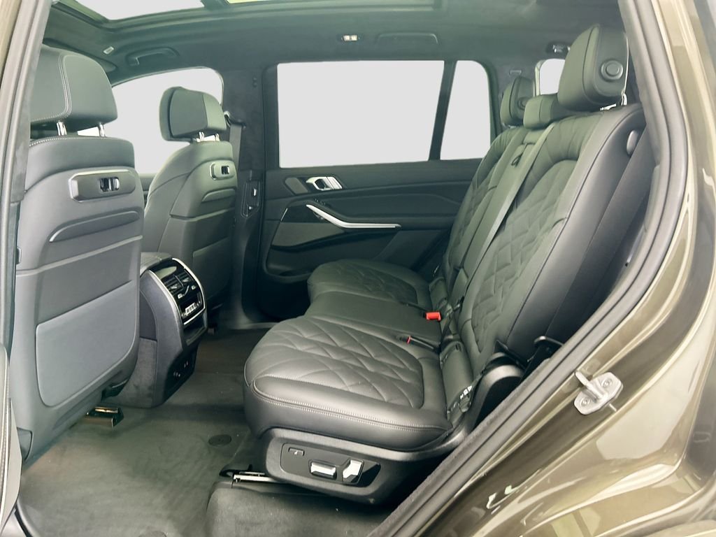 New 2027 Green Metallic BMW xDrive40i image 20