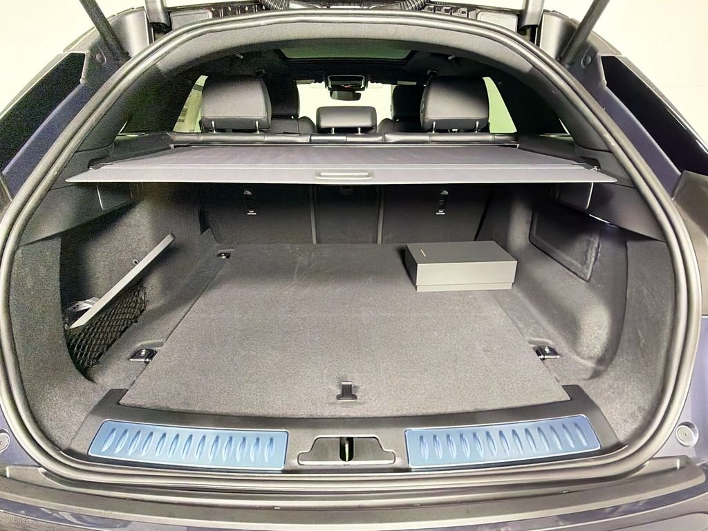 New 2026 Varesine Blue Land Rover Dynamic SE image 28