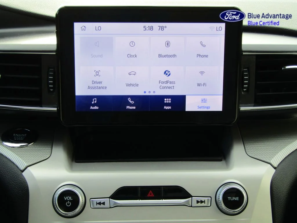 Certified Used 2024 Iconic Silver Metallic Ford XLT image 30