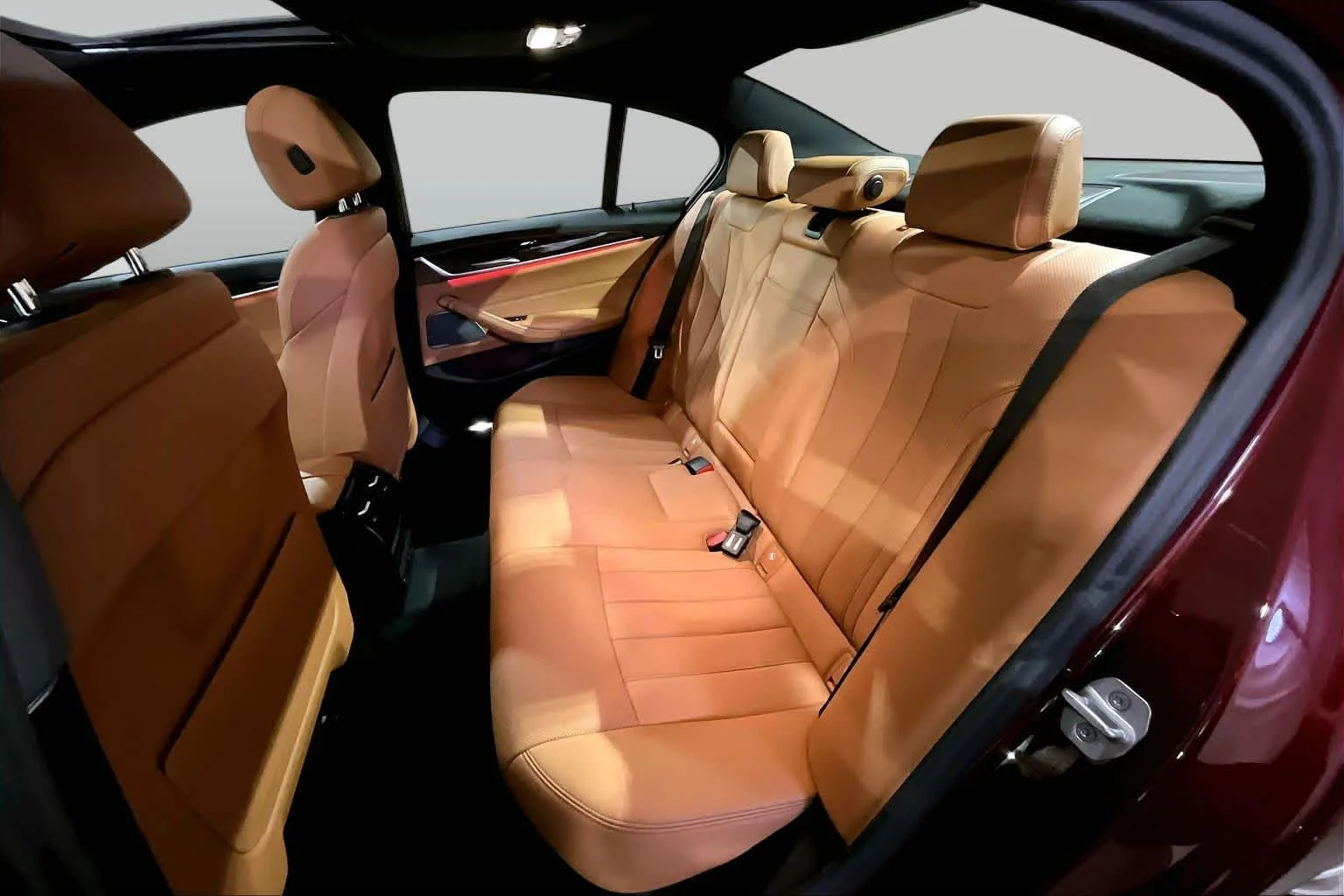 Used 2023 Aventurin Red Metallic BMW 530i xDrive image 20