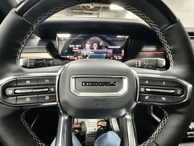 2027 GMC Acadia Denali Ultimate - Photo 11