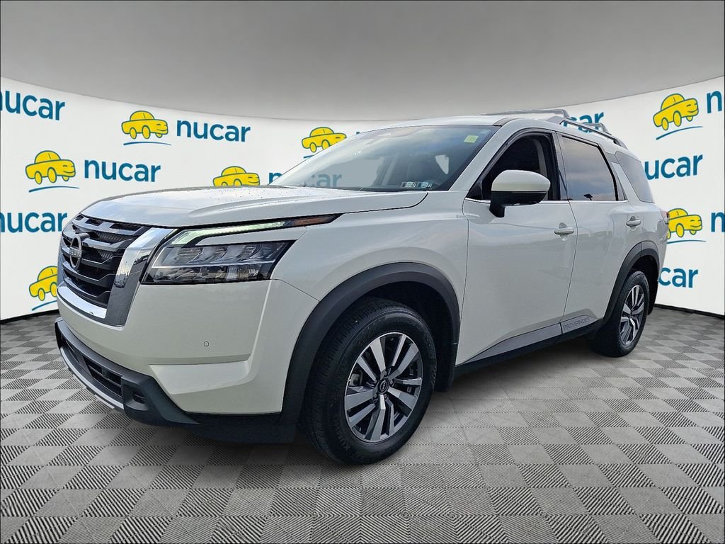 Used 2024 White Nissan SL image 3