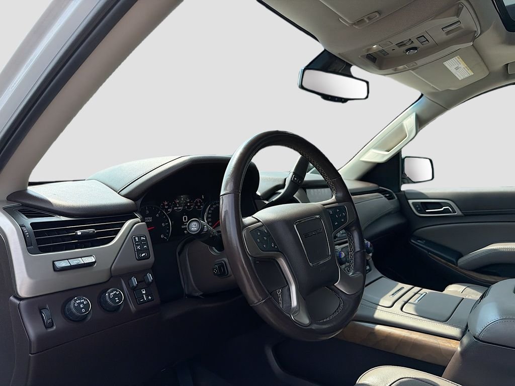 Used 2018 White GMC Denali image 9