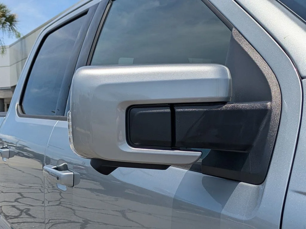 New 2026 Iconic Silver Metallic Ford Lariat image 12