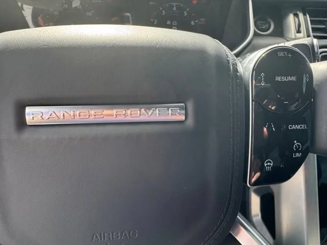 Used 2021 White Land Rover Westminster image 23