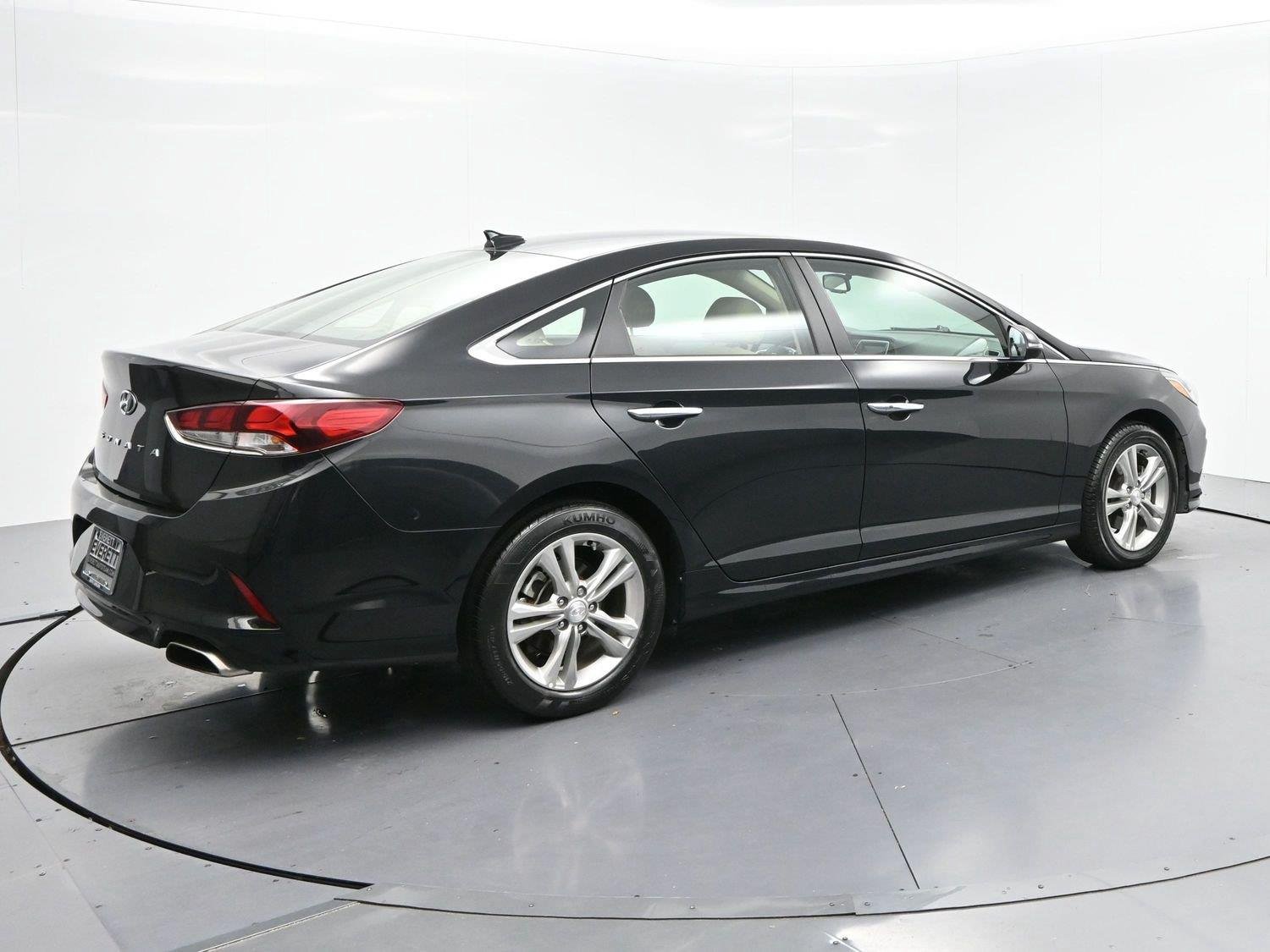 Used 2019 Phantom Black Hyundai SEL image 7