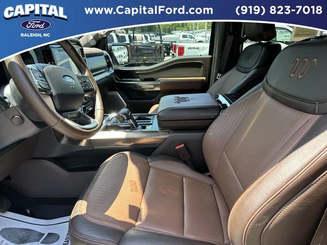 Used 2025 Gray Ford King Ranch image 19