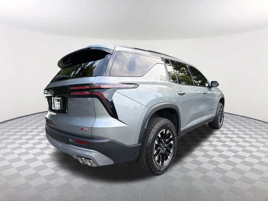 Used 2026 Gray Chevrolet Z71 image 5