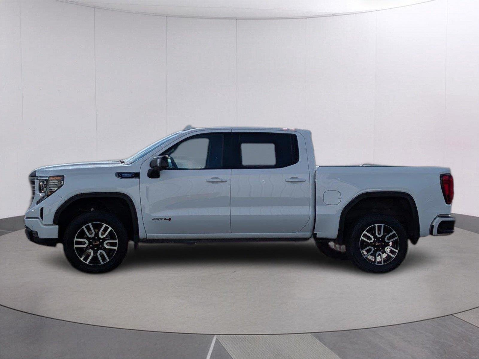 Used 2025 Summit White GMC AT4 image 2