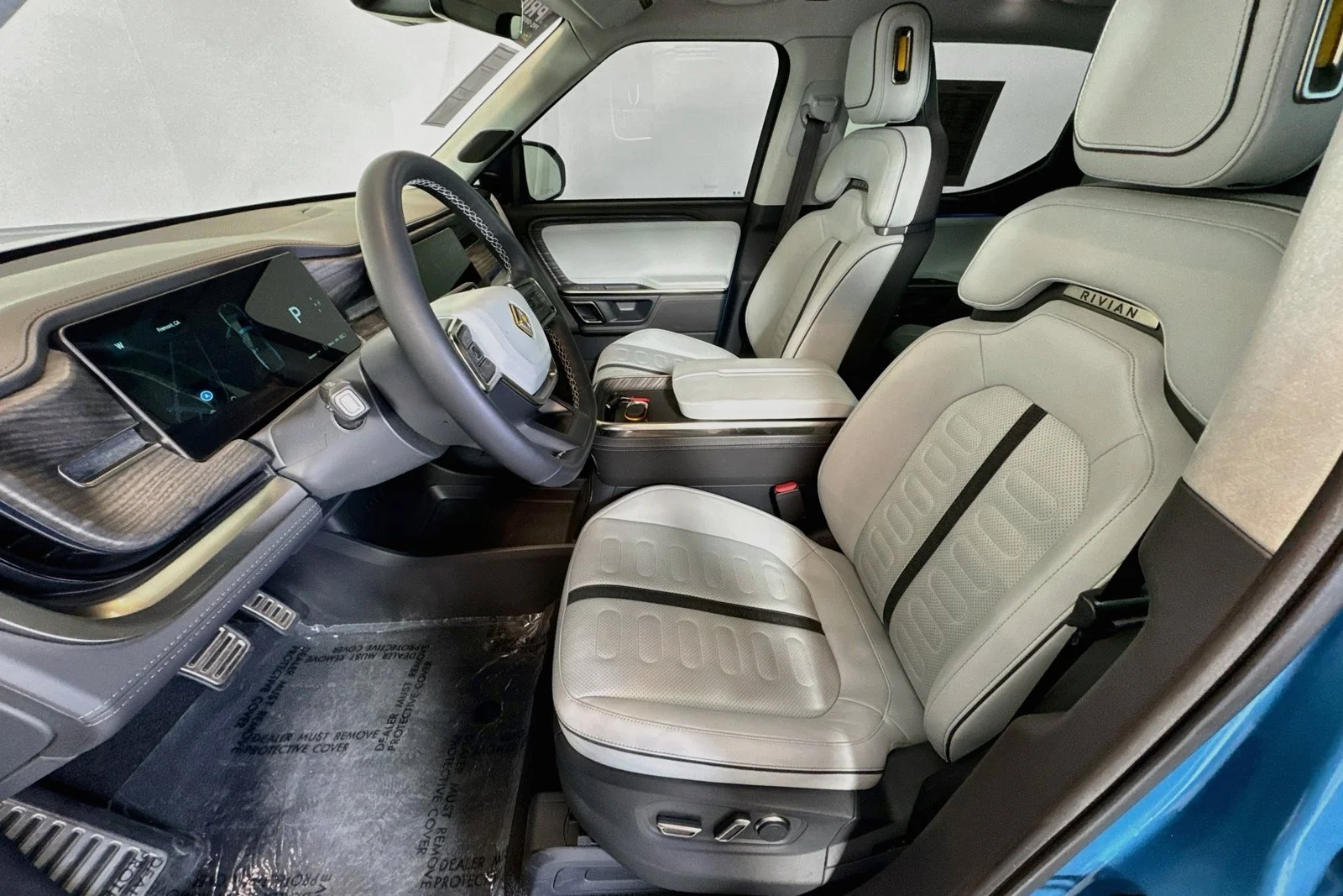 Used 2022 Rivian Blue Rivian Adventure Package image 17
